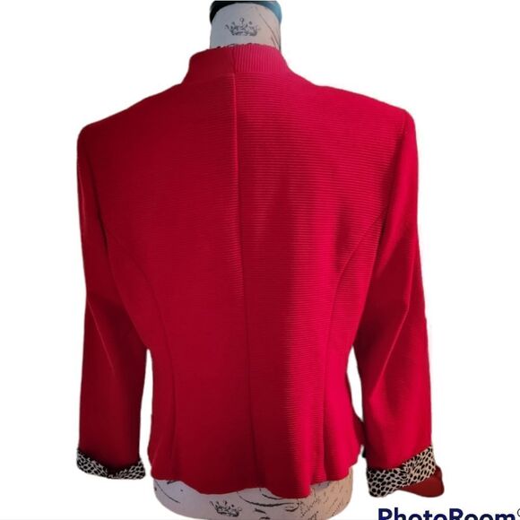 Jessica Howard Ladies Red Petite Ribbed Zip Up Jacket with Animal Print Collar - - Picture 3 of 8